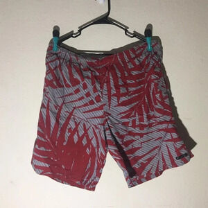Mens Columbia Red and Grey Leaf Pattern Athletic Shorts Size Large